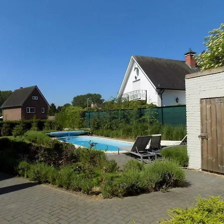 Mooi Maasland Holiday home Maaseik